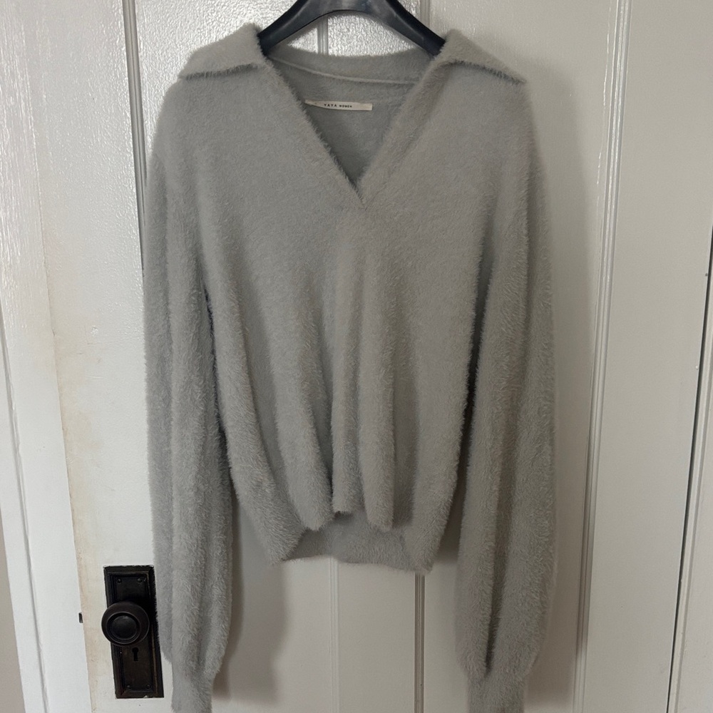 Gray V-Neck YAYA Women sweater size small